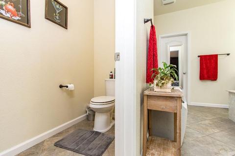 1044 Bensen St, Manteca, CA 95337 photo 36