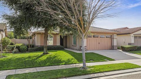 2328 Pepper Tree Ln, Manteca, CA 95336 photo 2