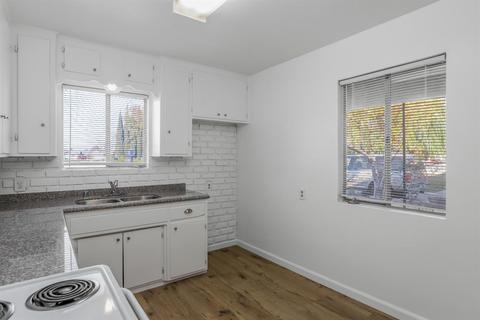2812 Garrison St, Ceres, CA 95307 photo 13