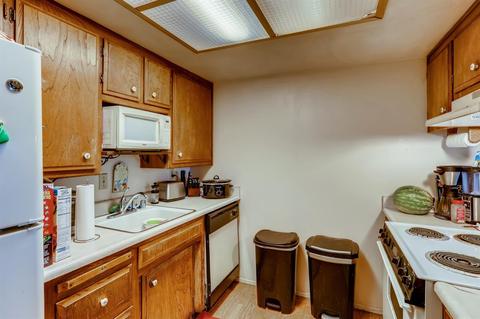 3951 Queenston Ct, Carmichael, CA 95608 photo 23