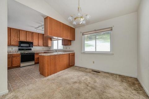 16433 Brewer Rd, Grass Valley, CA 95949 photo 9
