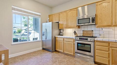 1952 Bolton Ln, Manteca, CA 95336 photo 8