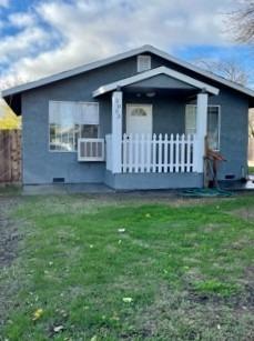 2053 Beachwood Dr, Merced, CA 95348 photo 1