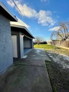 2053 Beachwood Dr, Merced, CA 95348 photo 4