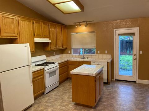 4624 Durham Rd, Rocklin, CA 95765 photo 8
