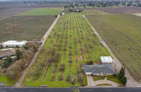 1116 E Acampo Rd, Acampo, CA 95220 photo 1