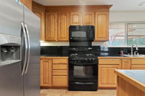 11237 Mann Rd, Wilton, CA 95693 photo 5