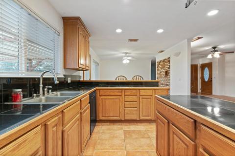 11237 Mann Rd, Wilton, CA 95693 photo 4