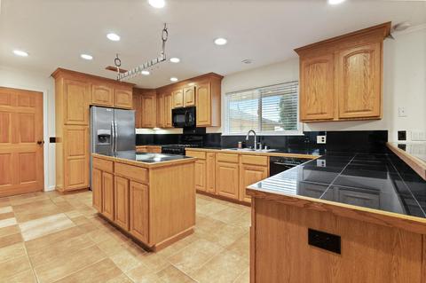11237 Mann Rd, Wilton, CA 95693 photo 3