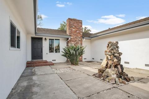 208 Carson Pl, Stockton, CA 95207 photo 4