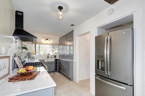 819 N Campus Way, Davis, CA 95616 photo 10