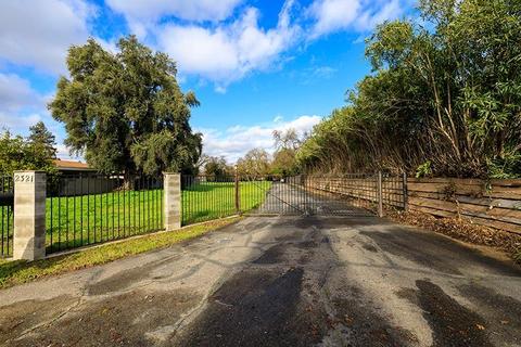2321 River Rd, Modesto, CA 95351 photo 1