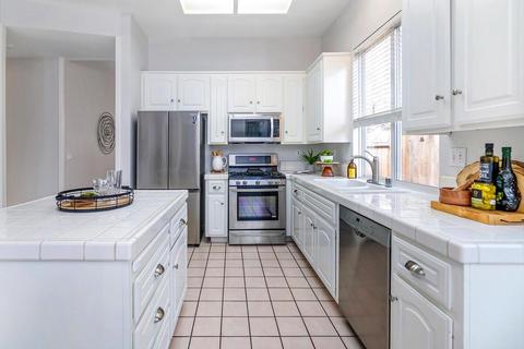 2960 Mallorca Ln, Davis, CA 95618 photo 10