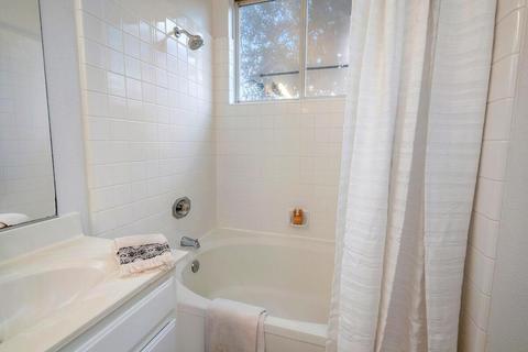 2960 Mallorca Ln, Davis, CA 95618 photo 18