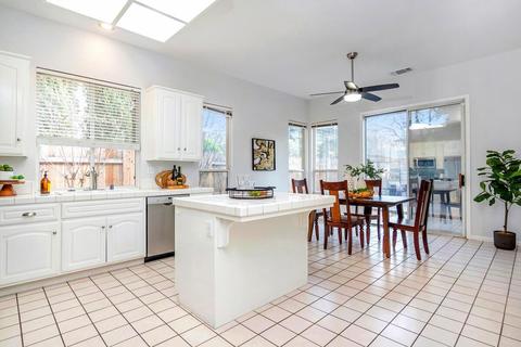 2960 Mallorca Ln, Davis, CA 95618 photo 11