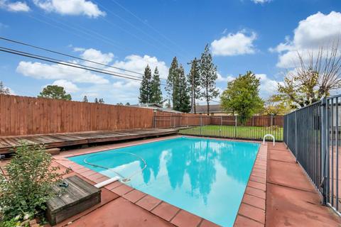 4900 Heatherdale Ln, Carmichael, CA 95608 photo 7