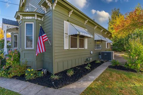 24 Randolph St, Sutter Creek, CA 95685 photo 3
