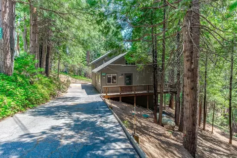 2467 Elizabeth Dr, Arnold, CA 95223 photo 2