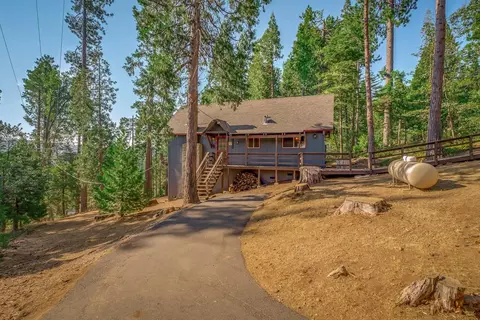 259 Russell Dr, Arnold, CA 95223 photo 2