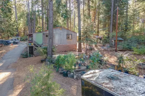 2325 Meadowview Way, Arnold, CA 95223 photo 2