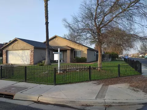 493 Strauss Ln, Madera, CA 93637 photo 1