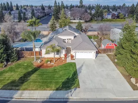 2413 Sierra Madre Ave, Clovis, CA 93611 photo 1