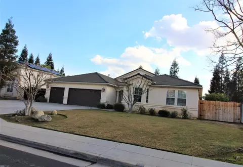 2444 Sierra Madre Ave, Clovis, CA 93611 photo 1