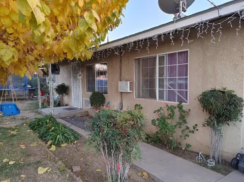 1008 E Clark St, Madera, CA 93638 photo 1