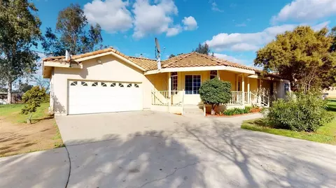 25249 Berkeley Dr, Madera, CA 93638 photo 1