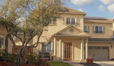 4043 Rialto Ave, Clovis, CA 93619 photo 1