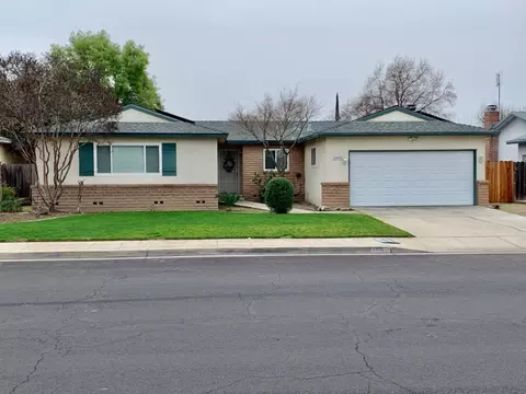 1658 Alamos Ave, Clovis, CA 93611 photo 1