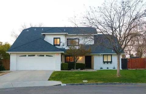 2192 E Fallbrook Ave, Fresno, CA 93720 photo 1