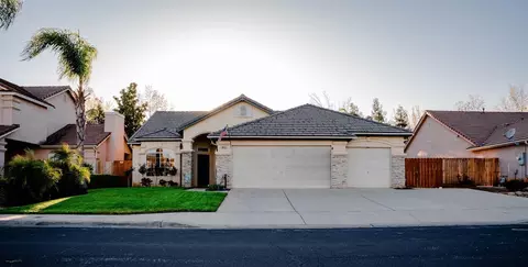 852 N Mcarthur Ave, Clovis, CA 93611 photo 1