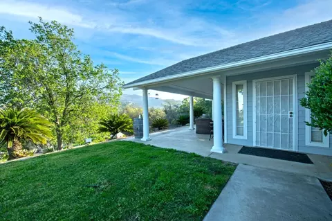 21125 Tollhouse Rd, Clovis, CA 93619 photo 1