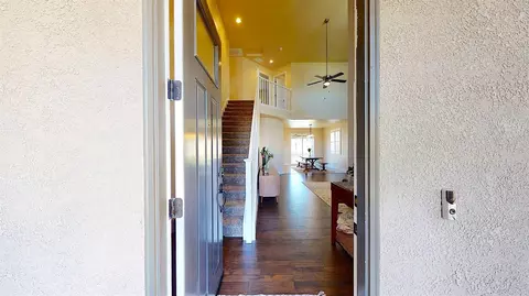 562 Forester Ln, Madera, CA 93636 photo 8