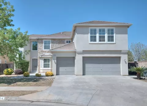 2404 Kaweah Ave, Clovis, CA 93619 photo 1