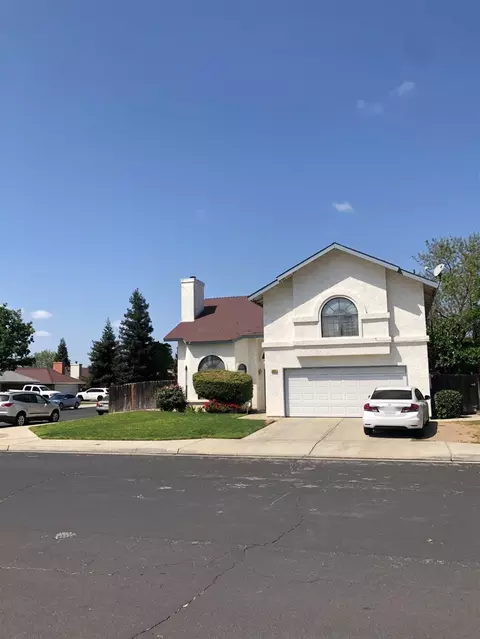 658 N Bundy Ave, Clovis, CA 93611 photo 1