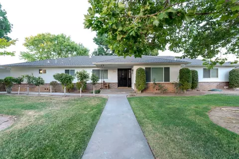 7918 N Highland Ave, Clovis, CA 93619 photo 1