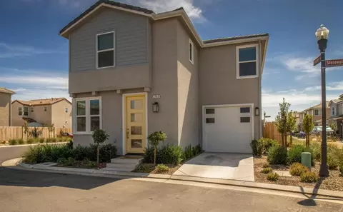 2763 Stonewall Ln, Clovis, CA 93619 photo 1