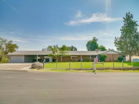 21520 E Weldon Ave, Sanger, CA 93657 photo 1