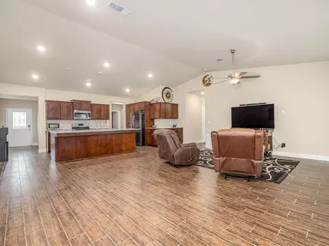 5322 E Benjamin Ave, Fresno, CA 93727 photo 5