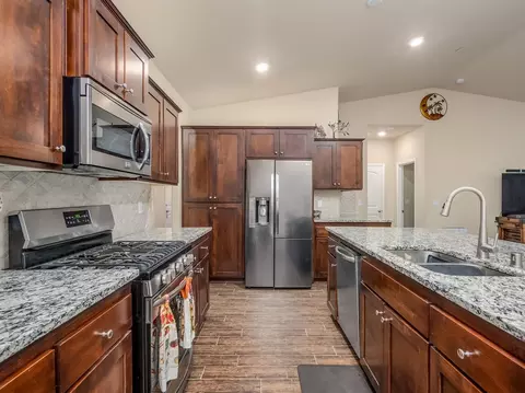 5322 E Benjamin Ave, Fresno, CA 93727 photo 8