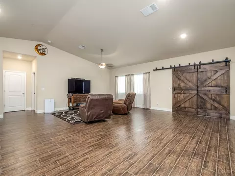 5322 E Benjamin Ave, Fresno, CA 93727 photo 6