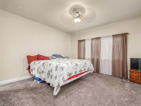5322 E Benjamin Ave, Fresno, CA 93727 photo 9