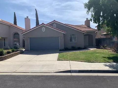 996 Robinson Ave, Clovis, CA 93612 photo 1
