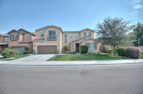 921 Alameda Ave, Clovis, CA 93619 photo 1