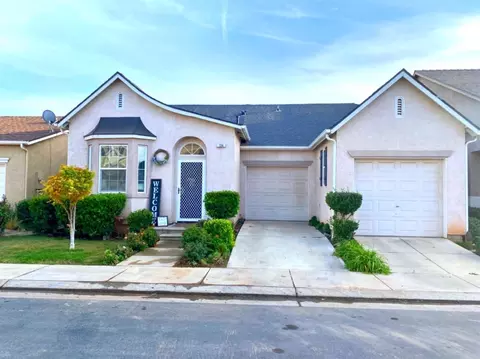 726 W Fontaine Ln, Clovis, CA 93619 photo 1