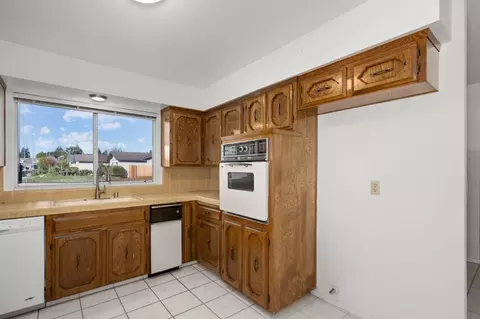 2162 Beverly Ave, Clovis, CA 93611 photo 8