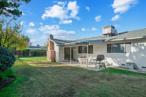 2162 Beverly Ave, Clovis, CA 93611 photo 22