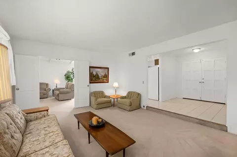 2162 Beverly Ave, Clovis, CA 93611 photo 5